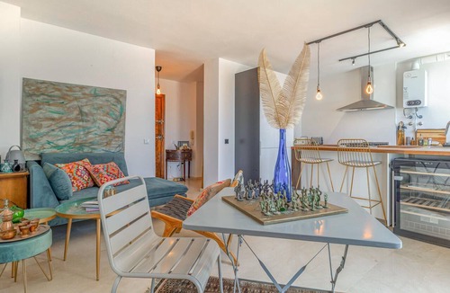Nueva Andalucia Apartment | Cozy apartment in Marbella with swimming pool