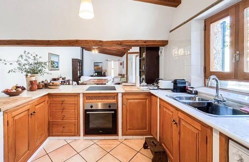 Binissalem House | Cozy home in Binissalem with private swimming pool, can be inside or outside