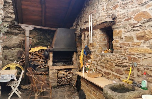 Navia de Suarna Cottage | Cuádruple con Derecho a Barbacoa y Patio. Hazte tus Comidas Se Admiten Mascotas