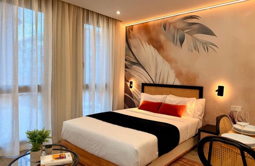 Puerta del Angel Apartment | dozZze - Madrid Río