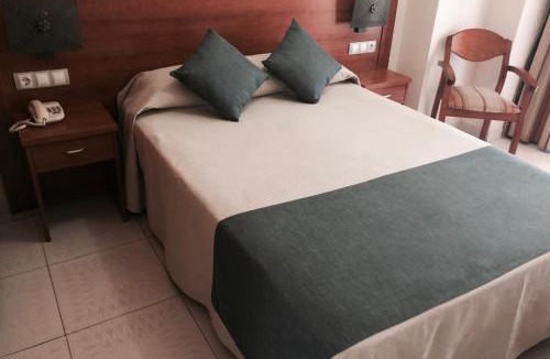Aguilas Hotel | El Paso