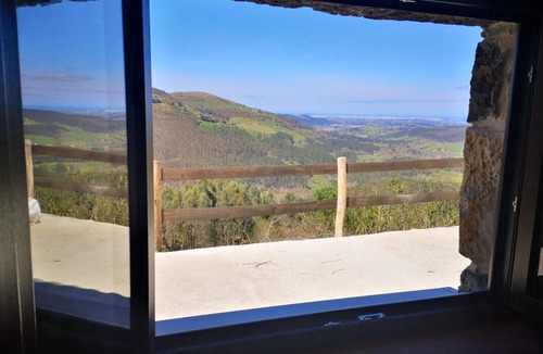 Solorzano House | El Picón Country House with Bay and Mountain Views
