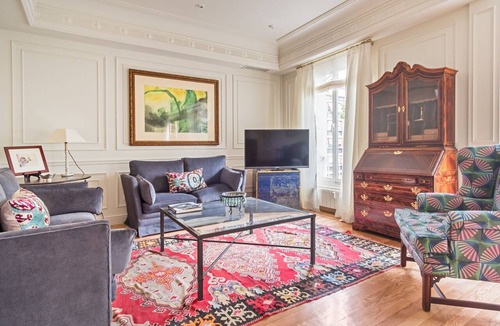 Castellana Apartment | Elegant 3-Bed Apartment in Salamanca, Madrid
