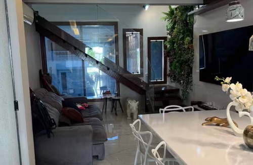 Vila Celeste House | Entire house with air conditioning and 3 bedrooms.