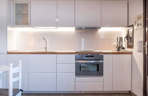 Tias Apartment | FINCA LA CASITA - LANZAROTE. PRIVTE SAUNA AND PRIVATE JACUZZI. POOL.WIFI.GOLF