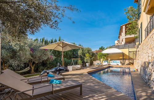 Calvia House | Family-friendly villa with pool and garden at the foot of the Tramuntana mountains