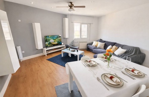El Guinardo Apartment | Fantastic apartment in the city of Barcelona with parking
