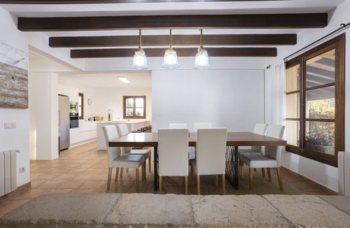 Binissalem Villa | Fantastic villa with 4 bedrooms, 3 bathrooms, wifi, barbecue, terraces and pool