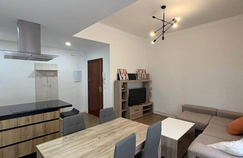 Ciudad Jardin House | Felipe II Apartment