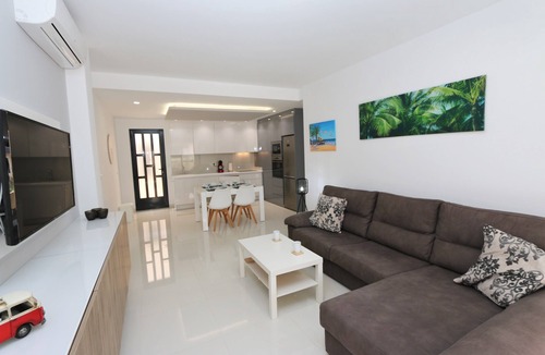 Pueblo Latino Apartment | First floor apartment close to beach in Mil Palmeras