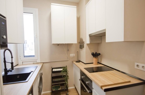 Imperial Apartment | Flat with parking in Madrid Rio