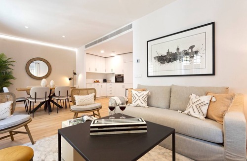 San Bartolome Apartment | Genteel Home Aire I - Three Bedroom Apartment, Sleeps 6