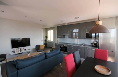 Centro Apartment | Gran Vía Penthouse w/Terrace & Royal Palace View