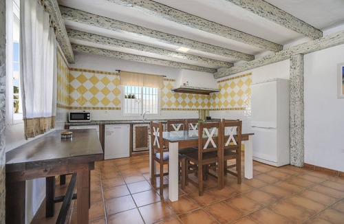El Palmar House | Holiday Home 'Villa Ibicenca' with Private Pool, Private Terrace and Wi-Fi
