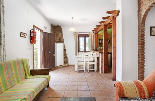 El Palmar House | Holiday Home 'Mora' with Private Terrace, Private Garden and Wi-Fi