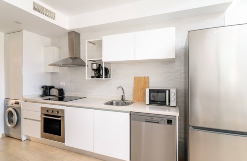 Puerto Marino House | Holiday Home 'Bungalow Martina for 6 People' with Shared Pool, Wi-Fi and Air Conditioning