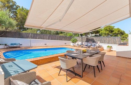 Palmanova House | Holiday Home 'Ca Na Luisa' with Sea View, Wi-Fi and Air Conditioning