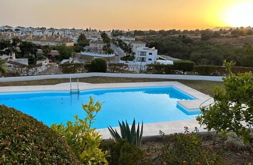Calahonda House | Holiday Home 'Casita Agave' with Sea View, Wi-Fi and Air Conditioning