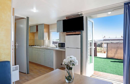 Campano House | Holiday Home 'Eloy Playa 2 - Sólo familias' with Pool, Garden & Wi-Fi