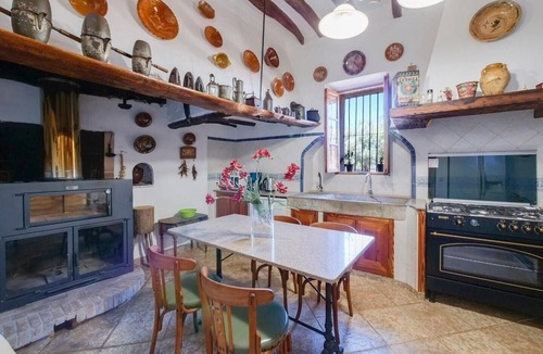 Son Antem Villa | Holiday Home Finca Son Caldés with Wi-Fi, A/C, Pool & Garden