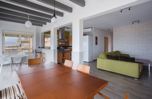 Molinell House | Holiday Home 'Villa Rosa 2' (1st Floor) with Sea View, Wi-Fi & A/C