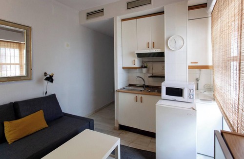 Museo Apartment | Homerez - Studio in the heart of Seville.