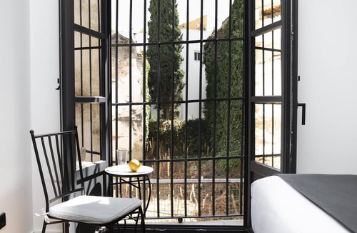 Alfalfa Apartment | Ideal apartment for 2-3 couples or a family wanting the perfect getaway