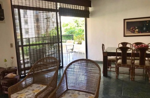 Jardim Tres Marias Apartment | Incredible and spacious family apartment in Enseada one block from the beach