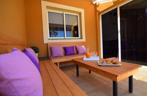 Corralejo Ski Chalet | Kalmahouse. Villa with swimming pool and wifi near the sea and downtown