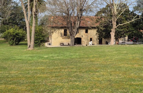 Herrerias Ski Chalet | La Casona de Cabanzón is a rural mountain house surrounded by nature.