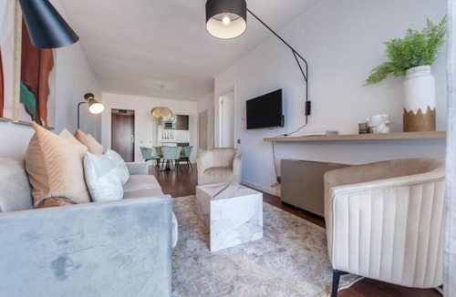 Cotos House | La Castellana - Plaza Catilla III