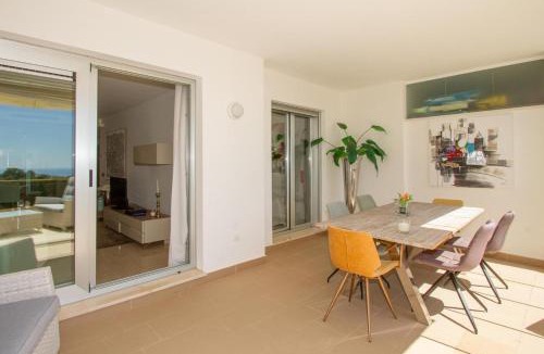 Ojen Apartment | La Floresta Sur Apartment Sunshine1