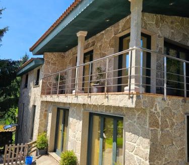 Ponteareas House | La Masía