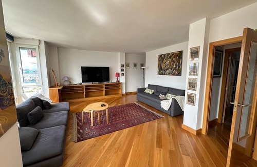 Santander Apartment | Large bright apartment with panoramic views of the bay of Santander