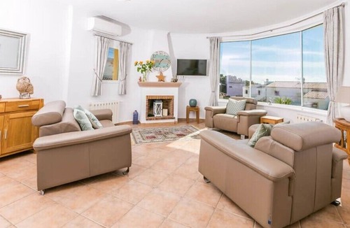 Paichi Villa | LARGE LUXURY VILLA, SLEEPS 7, PRIVATE POOL, STUNNING SEA VIEWS, AIRCON, WIFI,TV