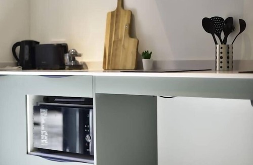 La Petxina Apartment | Loft-style studio in La Petxina