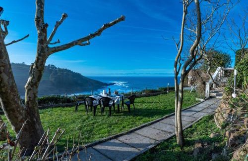 Alfoz de Lloredo House | Luaña Beach House