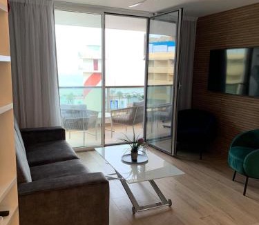 Marbella Seafront Promenade Apartment | Luxurious flat with magical sea view
