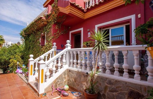 Torrequebrada Villa | Luxurious Majestic Villa with pool by the beach