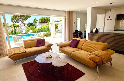 Mijas Villa | Luxury Villa with beautiful saltwater pool. Walk distance to everything