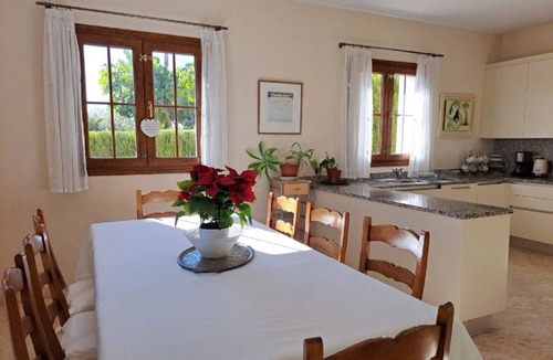 El Paraiso Villa | Luxury villa with heated pool for 10 guests, between Puerto Banus and Estepona