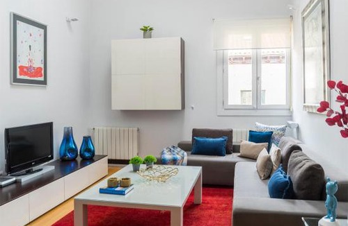 Malasana Apartment | Madrid center - perfect place!