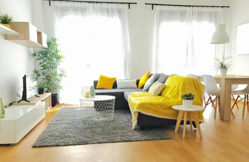 La Merced Apartment | Malaga Refino Apartment with Rooftop Pool