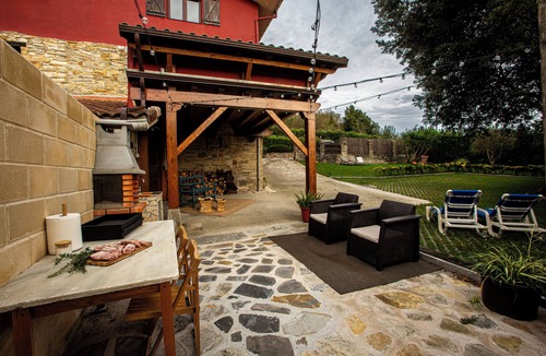 Mallabia Cottage | Maran Home Standard Double Room with Shared Bathroom