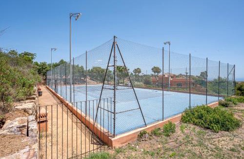 Ojen Apartment | Mirador Marbella Pool Golf Gym Padel Tennis