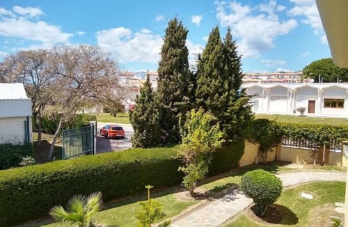 Cabopino Apartment | Modern apartment close to Cabopino Beach & Harbour