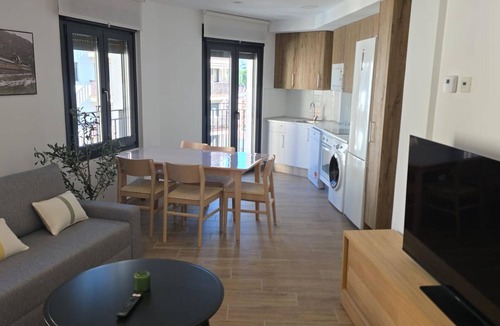 Jaca Apartment | Modern Duplex in the Heart of Jaca for 6 People
