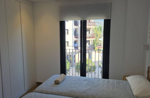 Jaca Apartment | Modern Duplex in the Heart of Jaca for 6 People