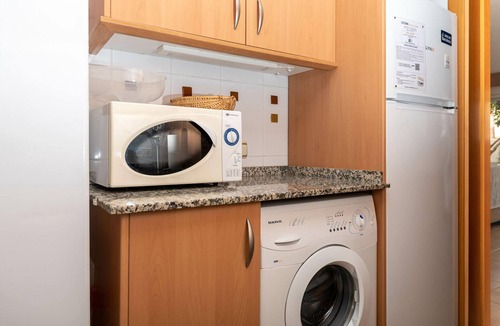 Creixell House | Modern townhouse in Creixell for 10 with WIFI and parking