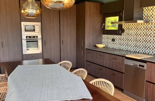 San Pedro de la Ribera Ski Chalet | Modern villa with garden in Cudillero